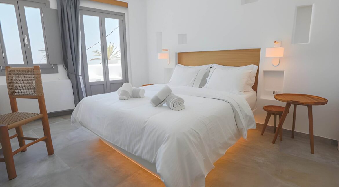 Boutique Residence & Suite for Sale Santorini 8