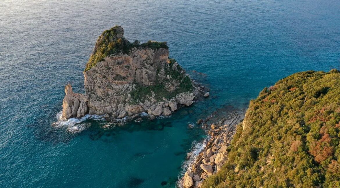 Cliff-Top Smart Villa for Sale in West Corfu 11