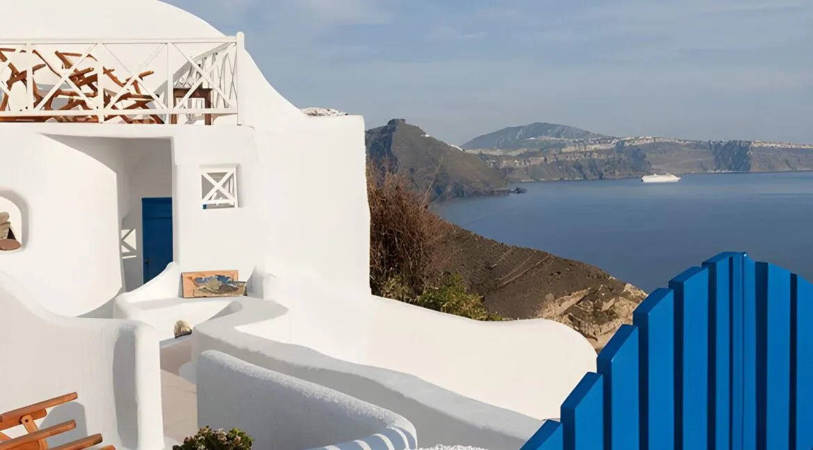 Complex for sale with Caldera Views Oia Santorini 2