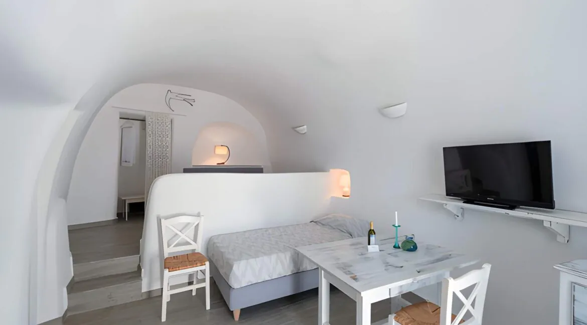 Complex for sale with Caldera Views Oia Santorini 5