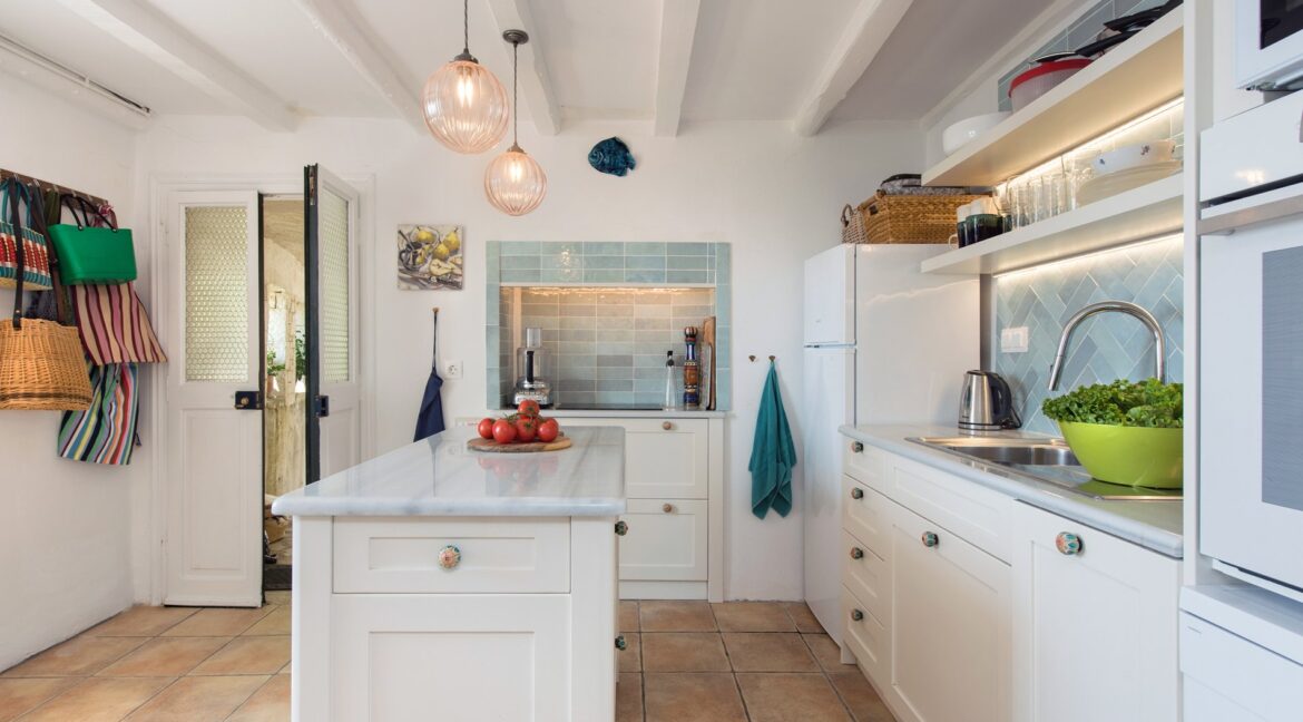 Hilltop Stone Villa for sale North-East Corfu 22