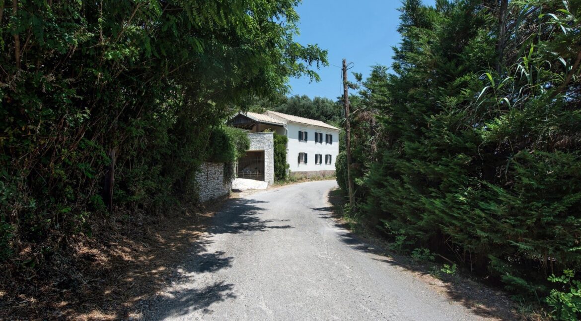 Hilltop Stone Villa for sale North-East Corfu 8