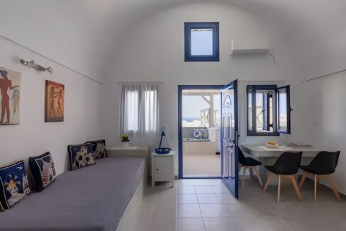 House for sale Santorini Emporio 13