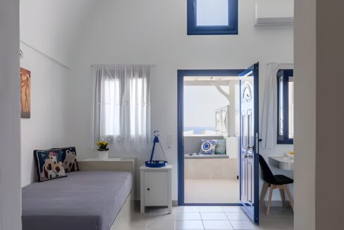 House for sale Santorini Emporio 17