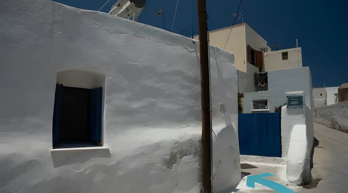 House for sale Santorini Emporio 26