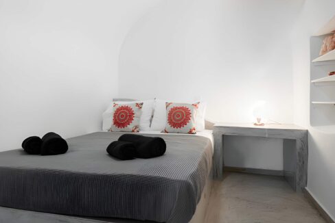 House for sale Santorini Emporio 27