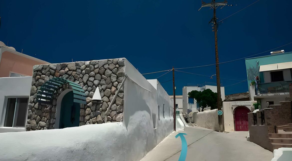 House for sale Santorini Emporio 29