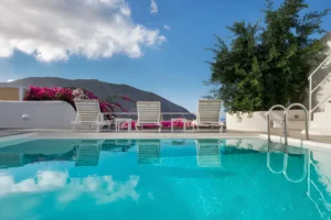 House with pool in Santorini for Sale, Santorini Property