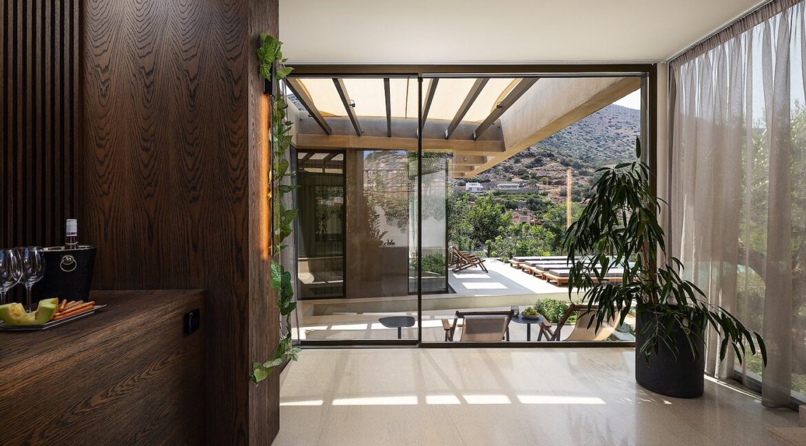 Luxury Villa Near Elounda Crete for sale 1