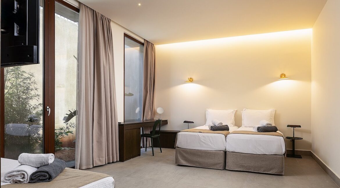 Luxury Villa Near Elounda Crete for sale 17