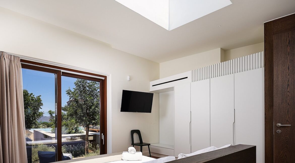 Luxury Villa Near Elounda Crete for sale 19