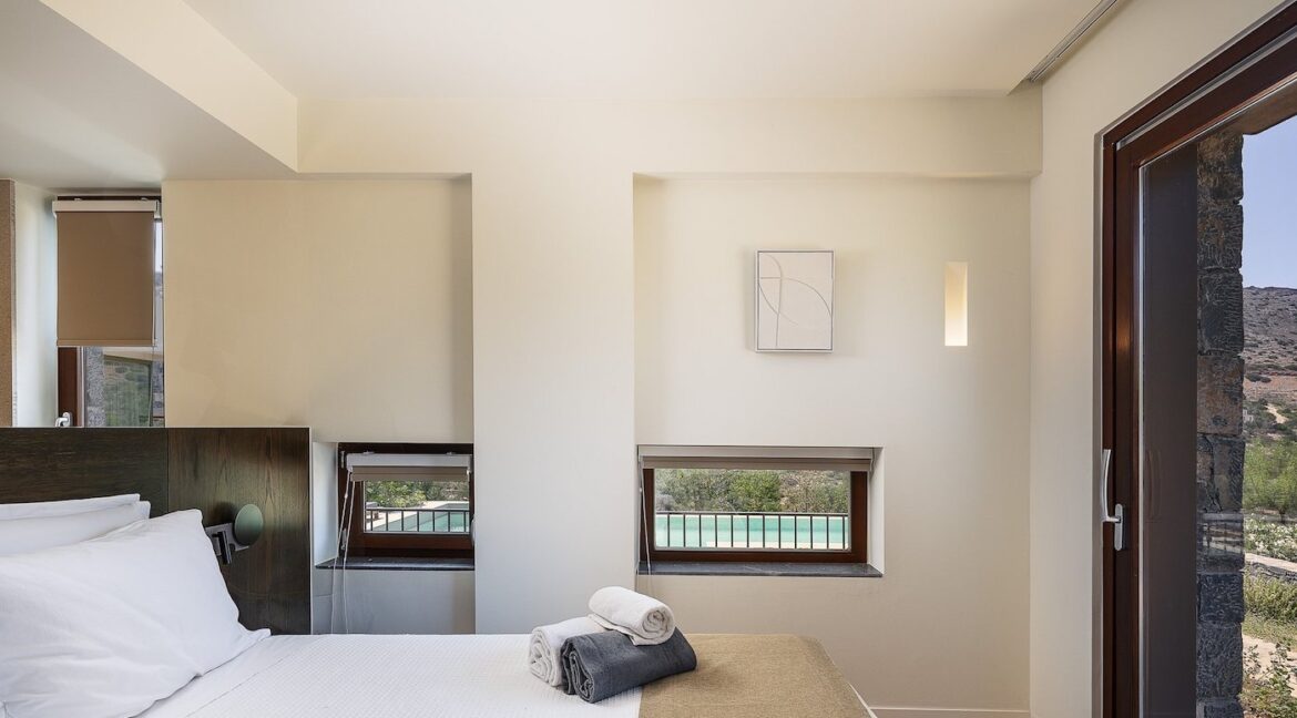 Luxury Villa Near Elounda Crete for sale 21