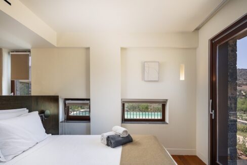 Luxury Villa Near Elounda Crete for sale 21