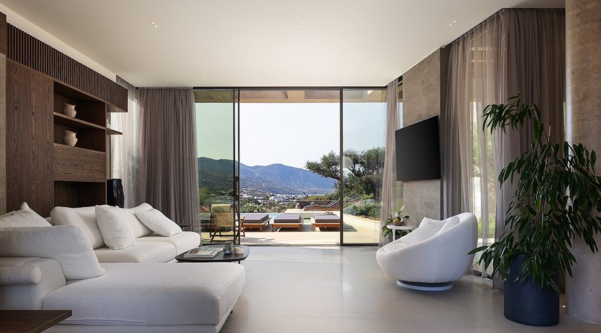 Luxury Villa Near Elounda Crete for sale 23