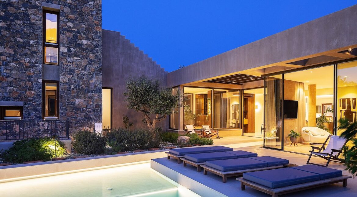 Luxury Villa Near Elounda Crete for sale 28