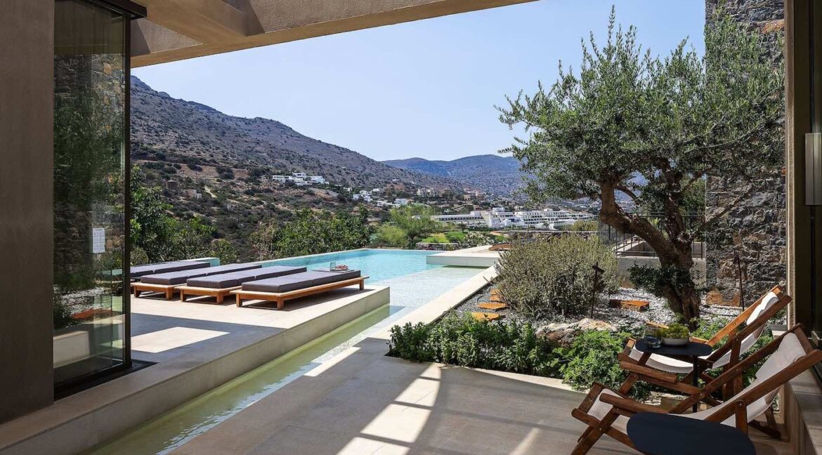 Luxury Villa Near Elounda Crete for sale 9