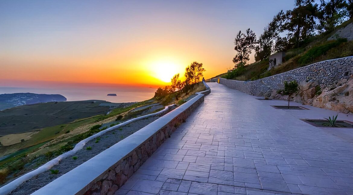 Luxury Villa & Suite Complex for Sale Santorini 2