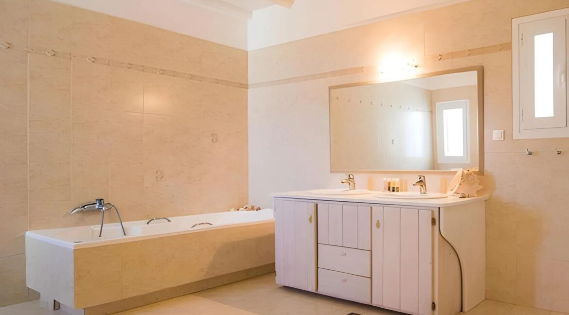 Luxury Villa for Sale Agios Sostis Mykonos 34