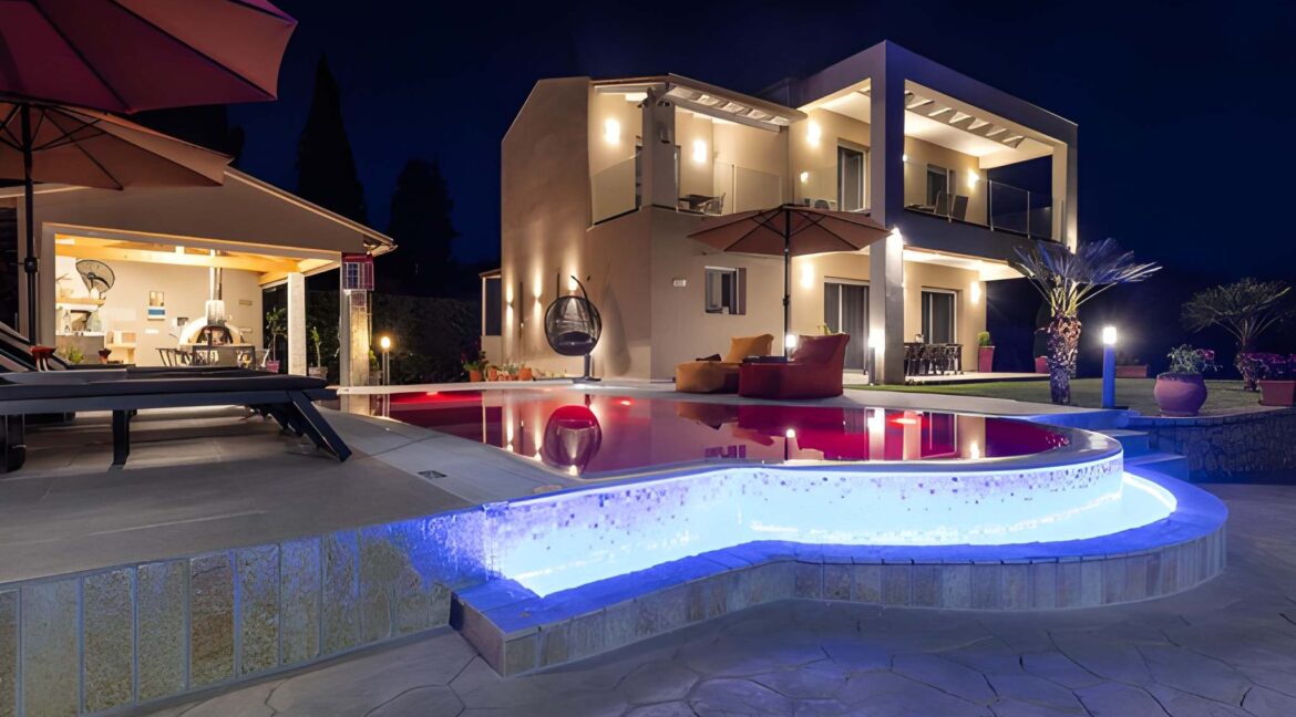 Luxury Villa for Sale in Kontokali Corfu 1