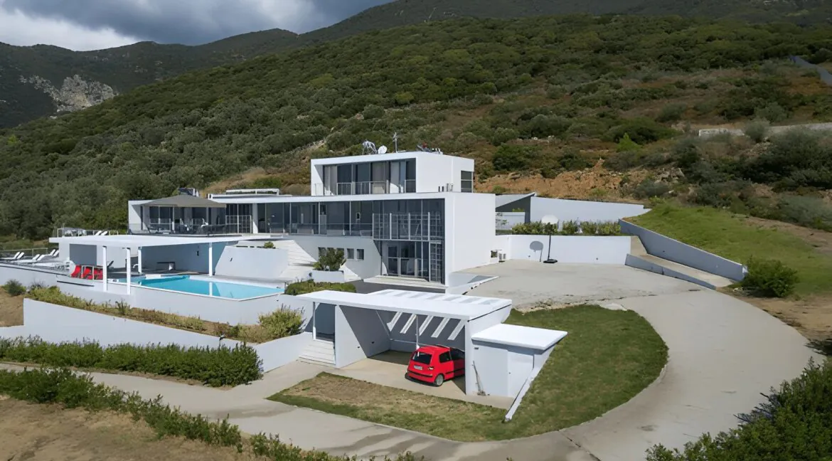 Luxury Villa in Evia Island near Attica 3