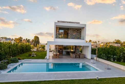 Modern villa for sale Pefkochori Halkidiki v1