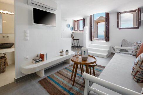 Neoclassical Mansion for Sale in Santorini, Exo Gonia 11