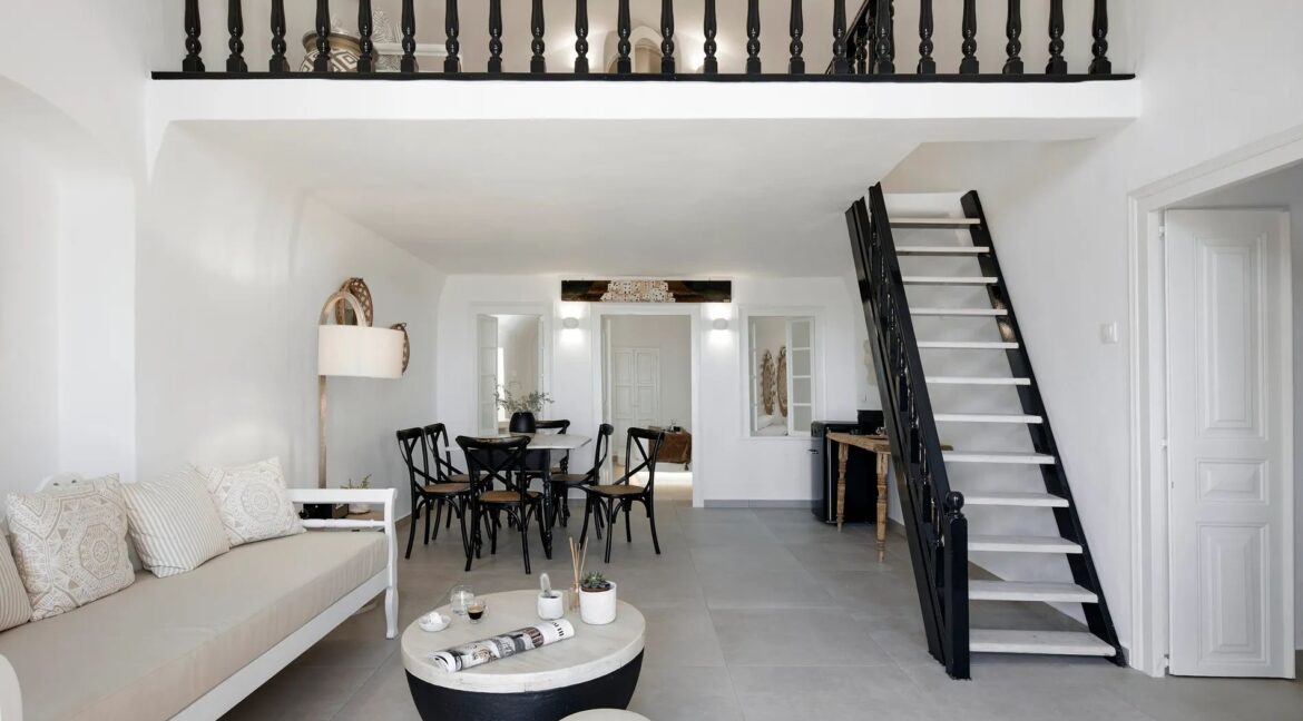 Neoclassical Mansion for Sale in Santorini, Exo Gonia 12