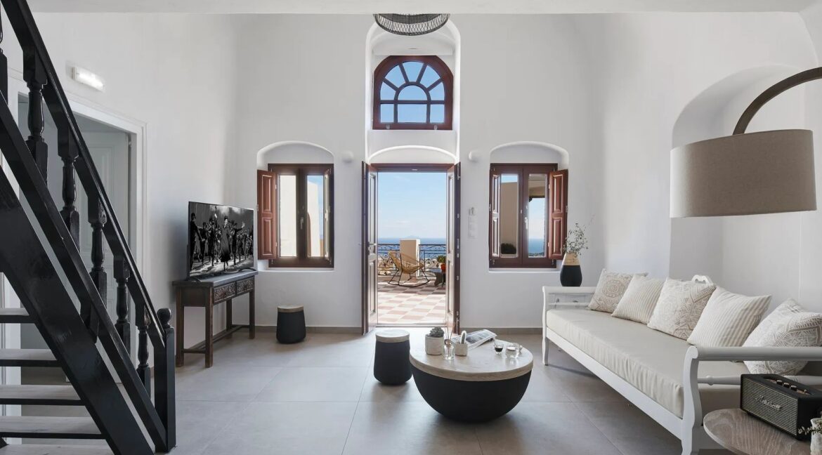 Neoclassical Mansion for Sale in Santorini, Exo Gonia 13