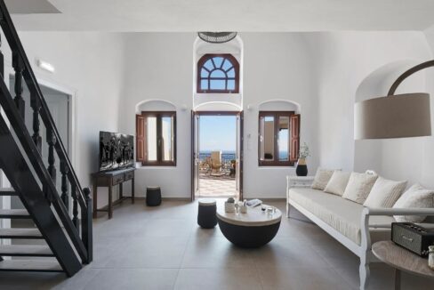 Neoclassical Mansion for Sale in Santorini, Exo Gonia 13