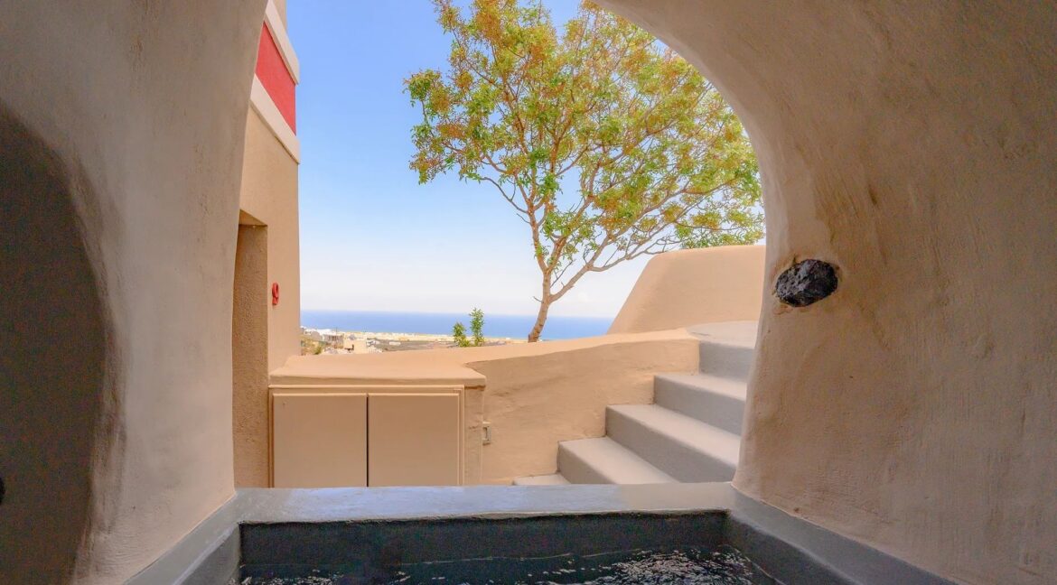 Neoclassical Mansion for Sale in Santorini, Exo Gonia 14