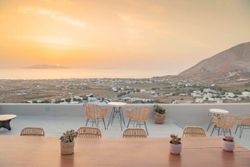 Neoclassical Mansion for Sale in Santorini, Exo Gonia