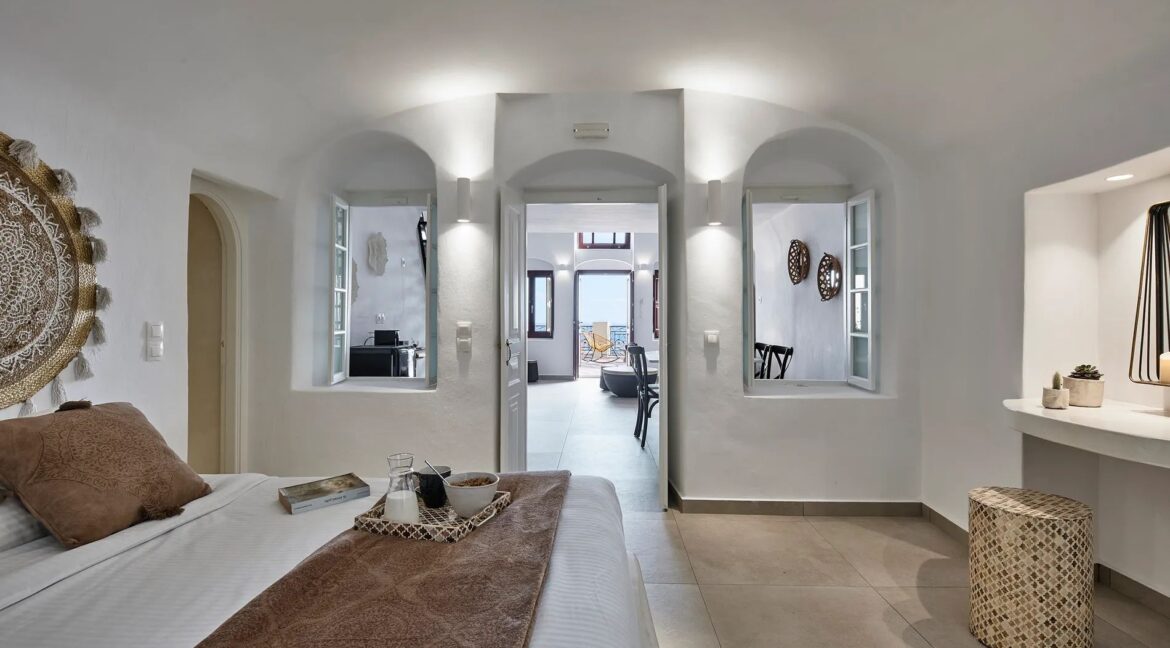 Neoclassical Mansion for Sale in Santorini, Exo Gonia 6