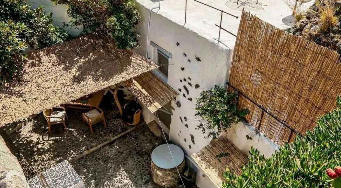 Property for sale Santorini Emporio 11