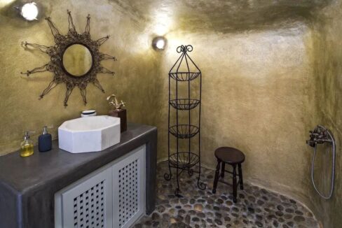 Property for sale Santorini Emporio 14