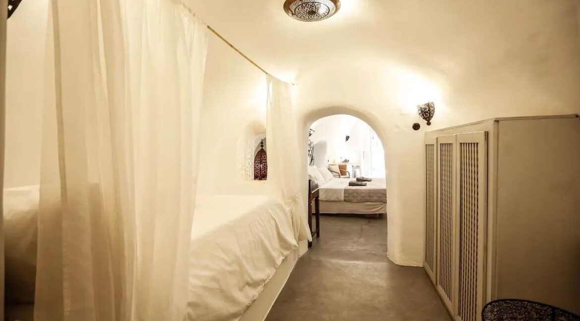 Property for sale Santorini Emporio 18