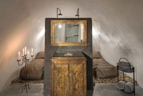 Property for sale Santorini Emporio 20