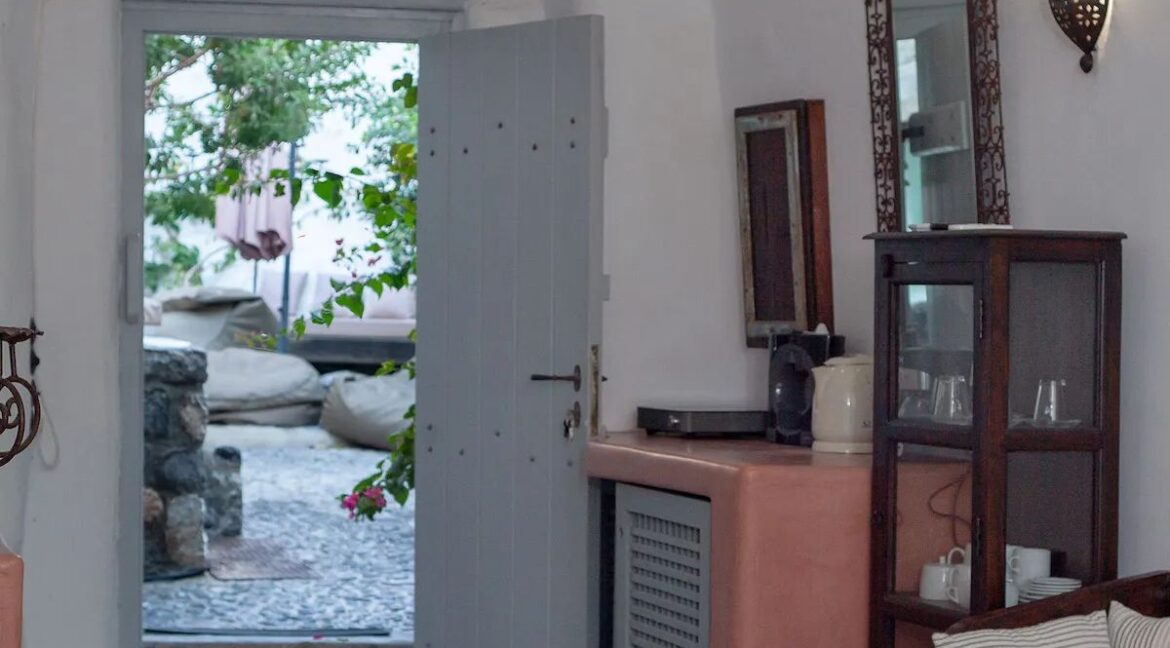 Property for sale Santorini Emporio 26