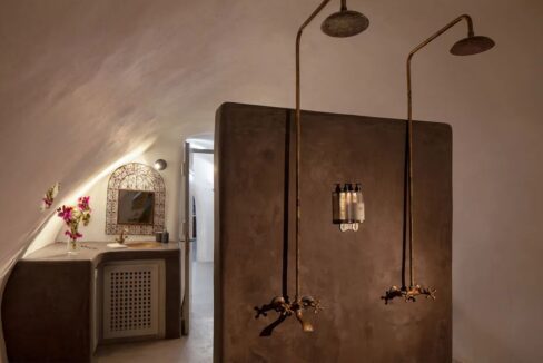 Property for sale Santorini Emporio 27