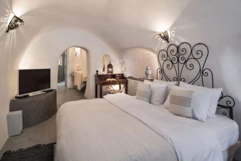 Property for sale Santorini Emporio 7