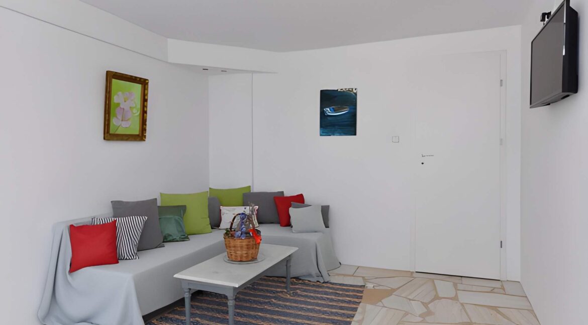 Sea View House for Sale in Syros, Megas Gialos 2