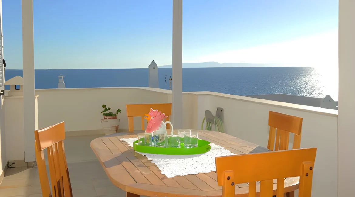 Sea View House for Sale in Syros, Megas Gialos 4