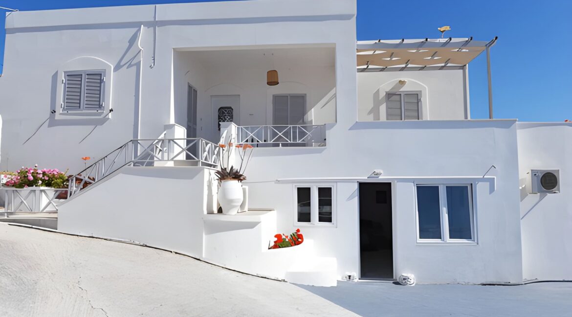 Sea View House for Sale in Syros, Megas Gialos 6