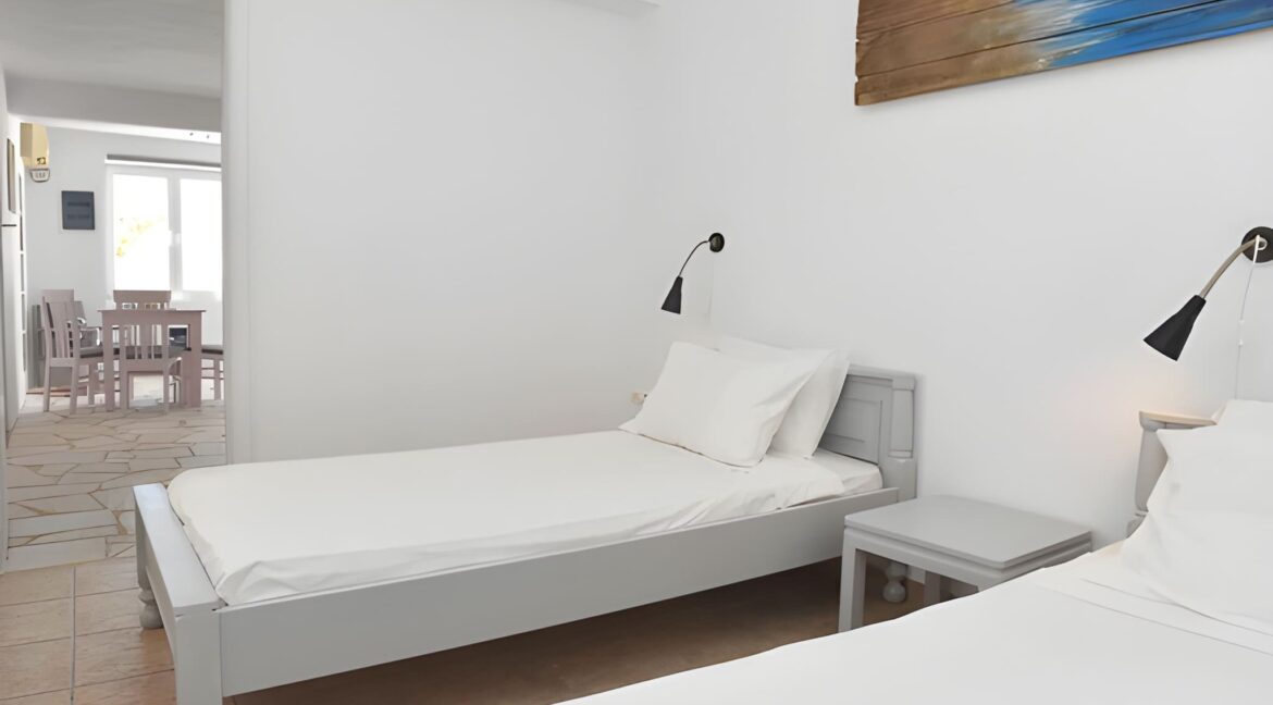 Sea View House for Sale in Syros, Megas Gialos 9