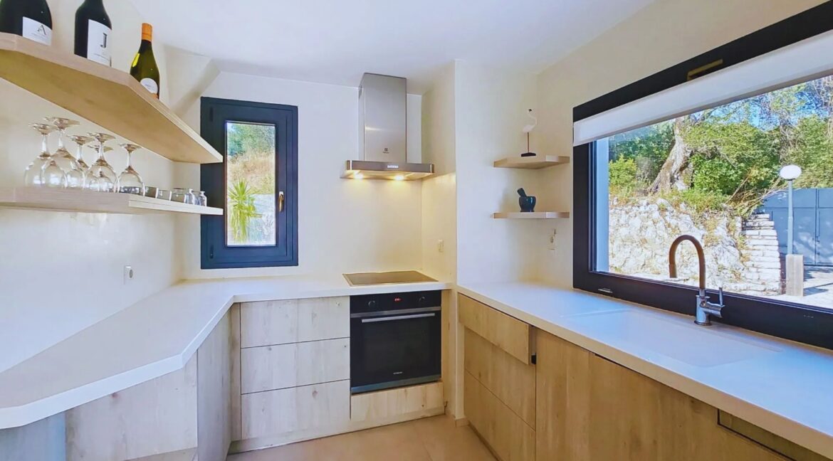 Sea View Villa for Sale in Nisaki Corfu 16