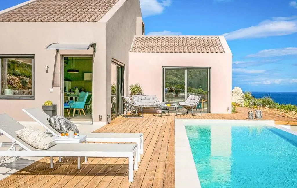 Sea-View Villa for sale in Kefalonia 16