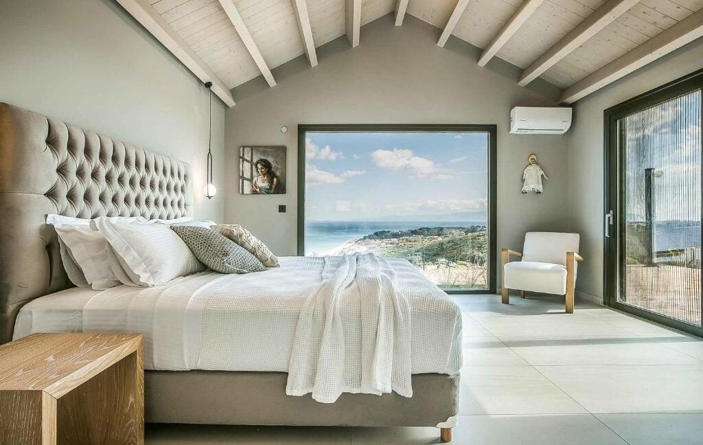 Sea-View Villa for sale in Kefalonia 3