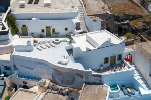 Traditional House for Sale in Finikia Santorini 2