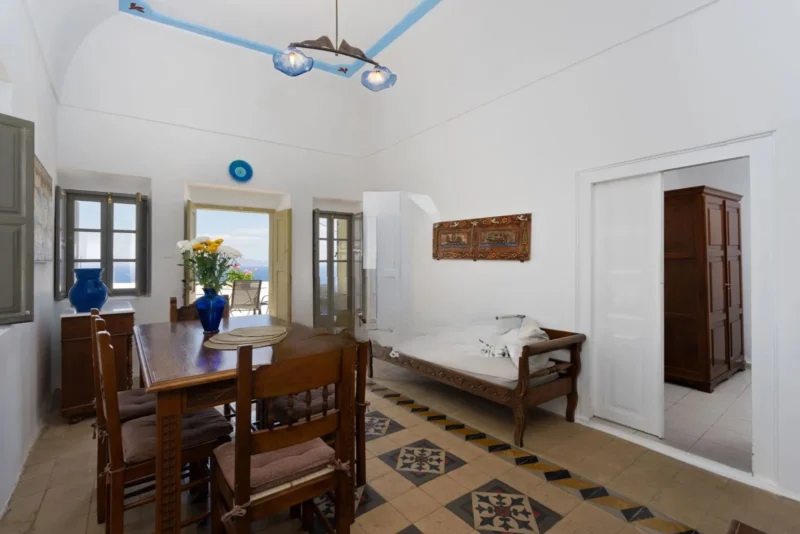 Traditional House for Sale in Finikia Santorini