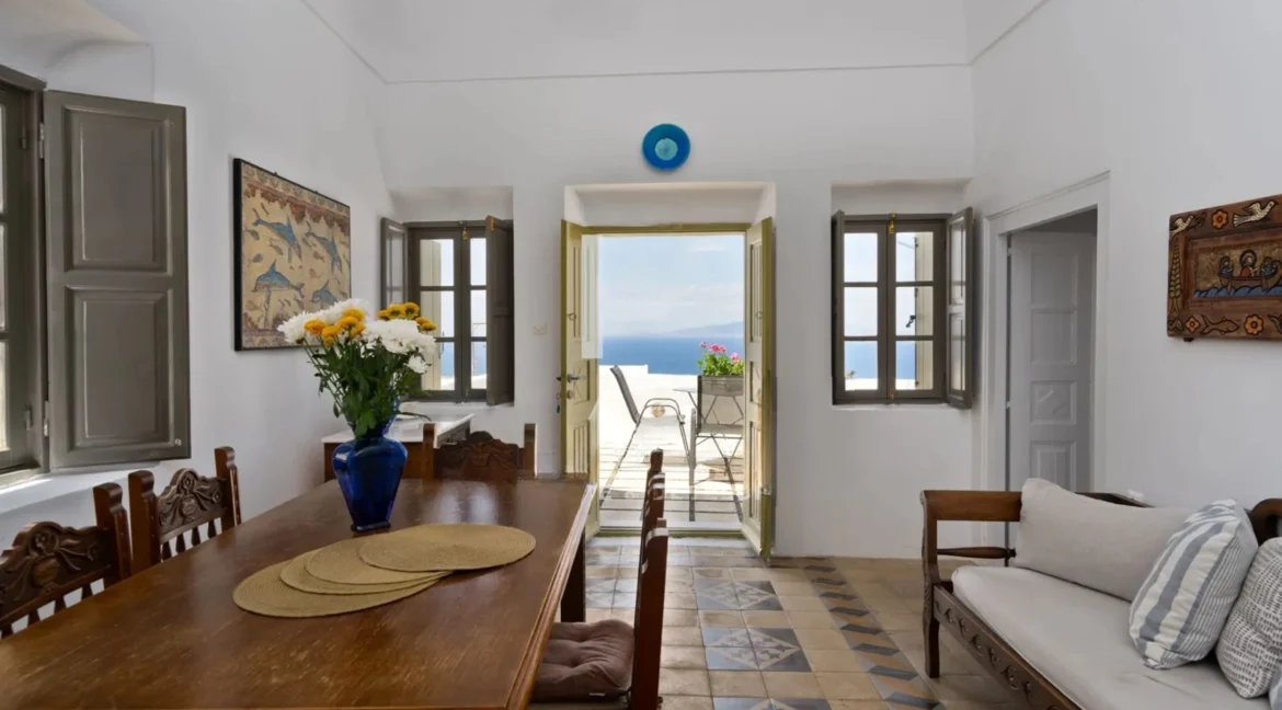 Traditional House for Sale in Finikia Santorini 6