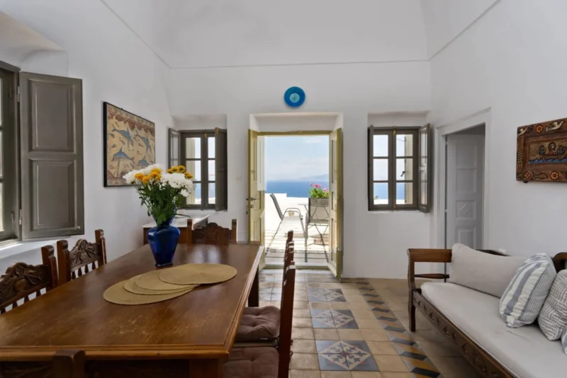Traditional House for Sale in Finikia Santorini